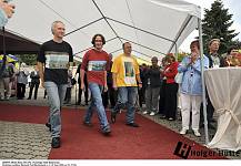 25-jähriges Jubiläum<br>Am Mittwoch, 16.09.2009 15.00 Uhr – 17.00 Uhr<br><br>Im Hof in der Bogenstr. 4c • 30165 Hannover mit Grußworten und Modenschau